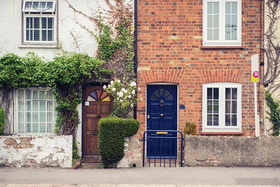 Serving Notice Under the Party Wall Act Swindon